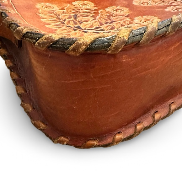 Vintage Tooled Leather Boho Shoulder Bag - Picture 7 of 13